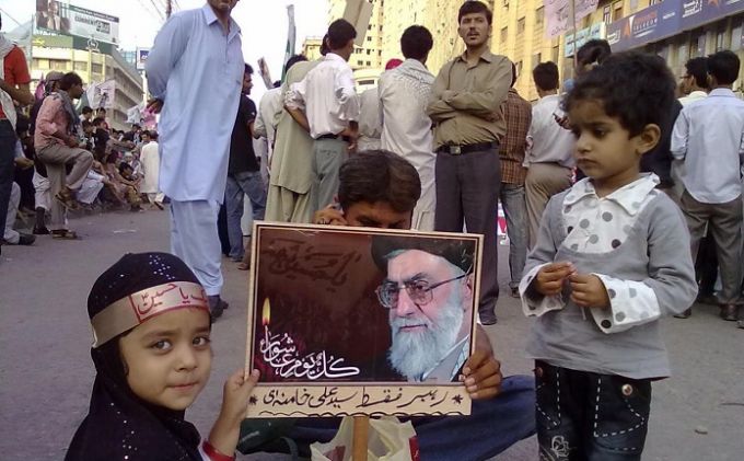 خاطراتی از تاثیرات انقلاب اسلامی در پاکستان

خدا را قبول نداشت ولی امام خمینی را قبول داشت!