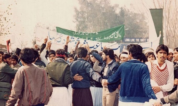 خاطراتی از تاثیرات انقلاب اسلامی در پاکستان:

ماجرای تلاش ناموفق دولت پاکستان برای جلوگیری از استقبال باشکوه از آیت الله خامنه ای
